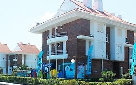 Watsay Surf House